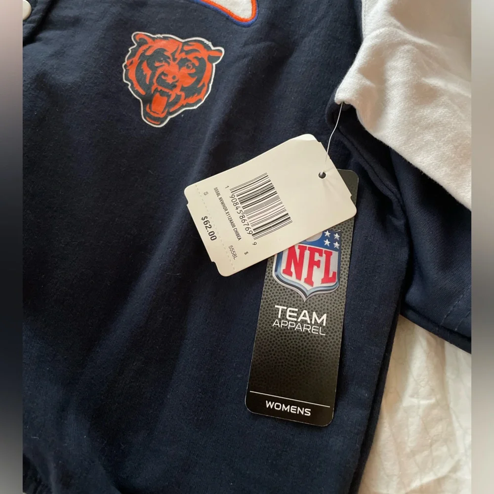 1 jacket 2 jersey’s - Picture 2 of 14